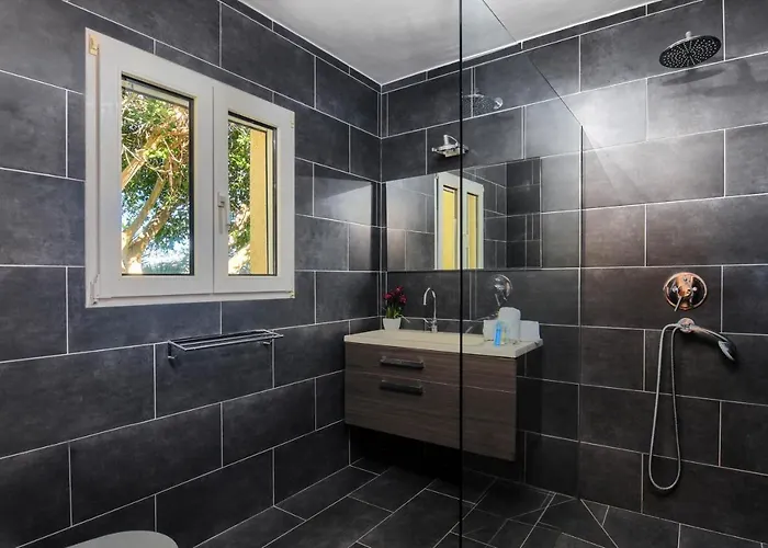 Doudou By Aguilarent *