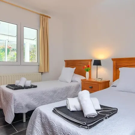 Doudou By Aguilarent Dénia